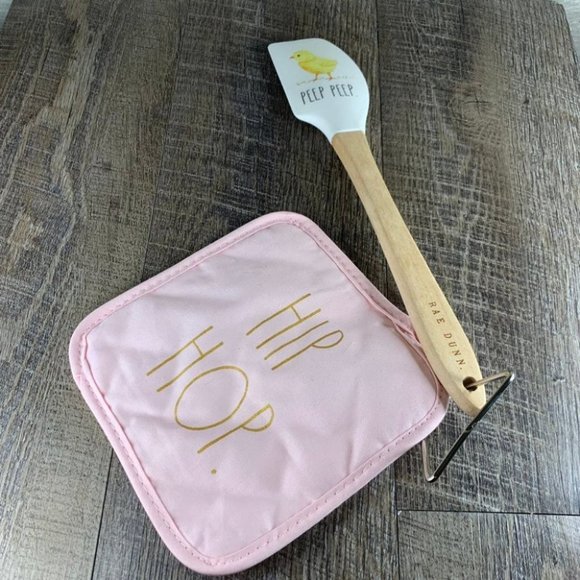 Rae Dunn Hip Hop Pot Holder and Spatula - Picture 3 of 3